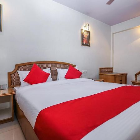 Oyo 15359 Hotel Kachandeep 斋浦尔 外观 照片